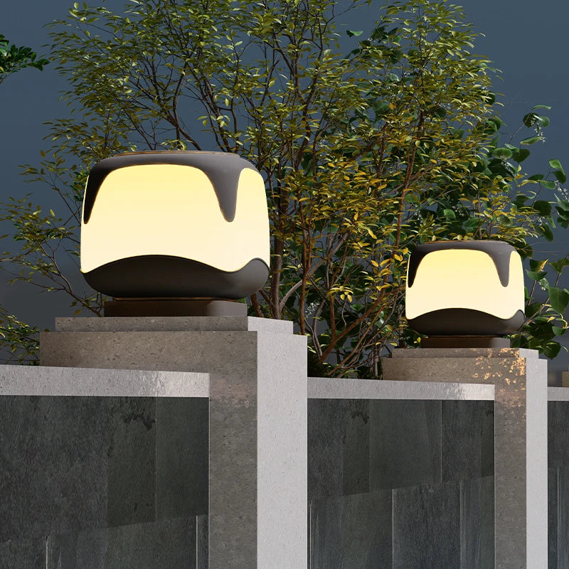 Solar Pillar Lights Outdoor Waterproof Lighting Solar Energy Doorpost Lamp LED Wall Lamp Home Decor Fence Villa Gate Garden Door