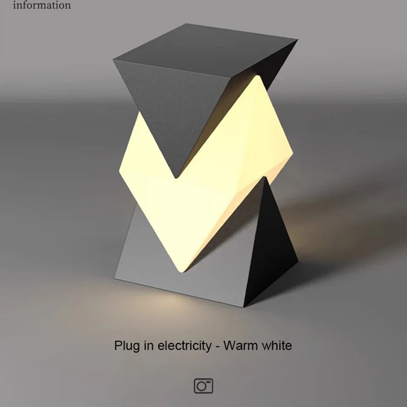 Solar Pillar Lights Outdoor Waterproof LED Wall Lamp Home Decor Modern Gate Garden Villa Lighting Solar Energy Super Bright Door